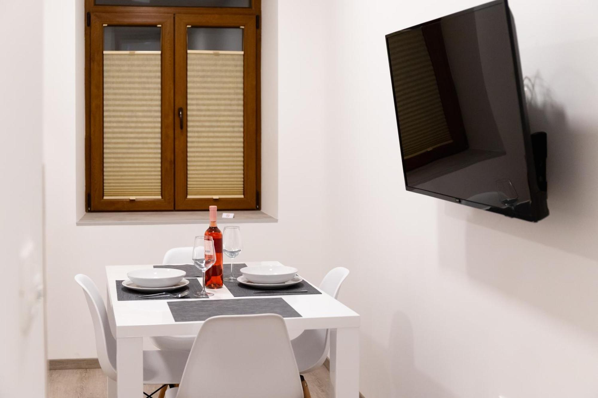 Oliver Street Apartment Vipava Zewnętrze zdjęcie
